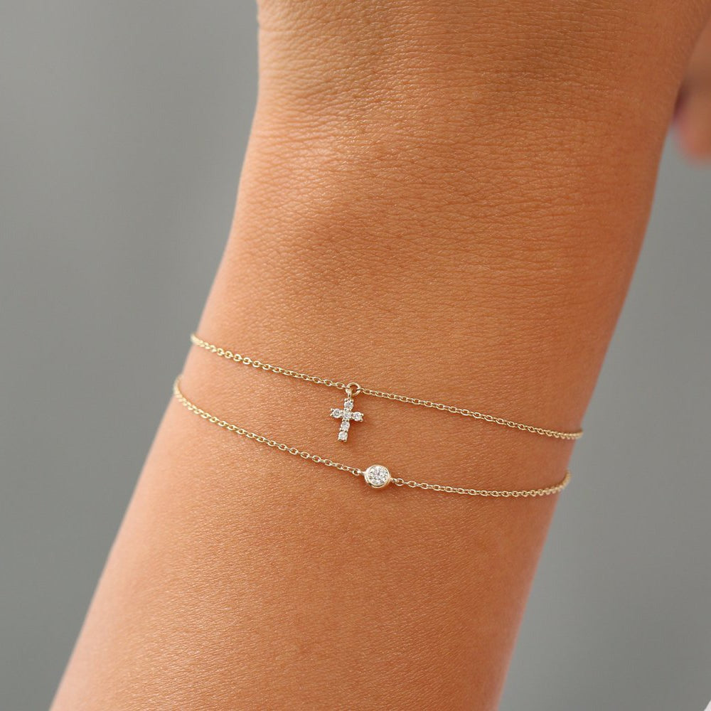Minimalist Cross Bracelet in Solid Gold with Lab-Grown Diamonds – 0.06 Carat Total Weight