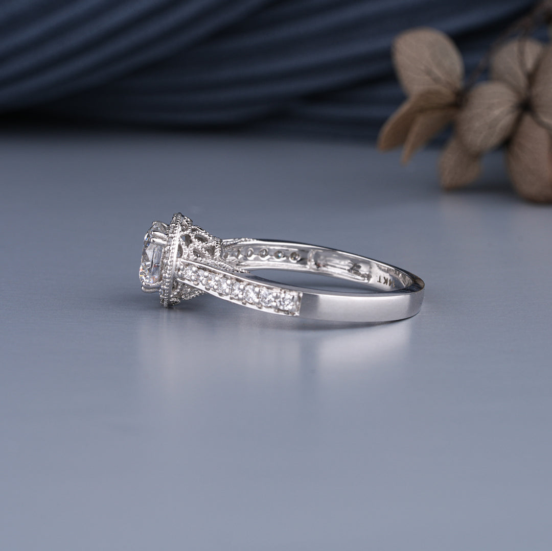 1.30 Carat Lab Grown Round Halo Diamond Ring | IGI Certified