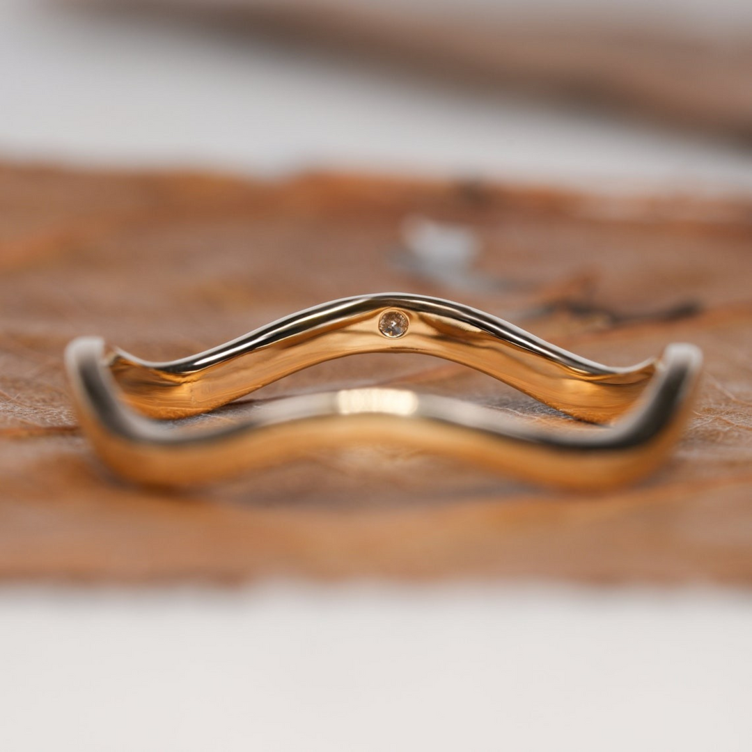 Wavy Gold Band with Lab Grown Diamond | 0.02 Carat | Minimalist Stackable Ring | 10K/14K/18K Yellow Gold