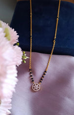 Load image into Gallery viewer, Floral Cluster Diamond Mangalsutra in Yellow Gold – 0.56 Ct