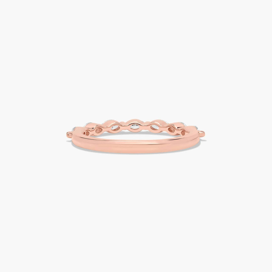 0.32 CT Round Diamond Wedding Band | 7 Stone Shared Prong Ring in Gold