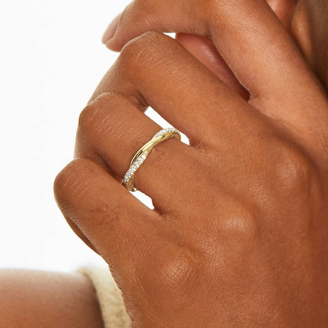 Twisted Pavé Diamond Wedding Band in 10K, 14K & 18K Gold (White, Yellow & Rose)