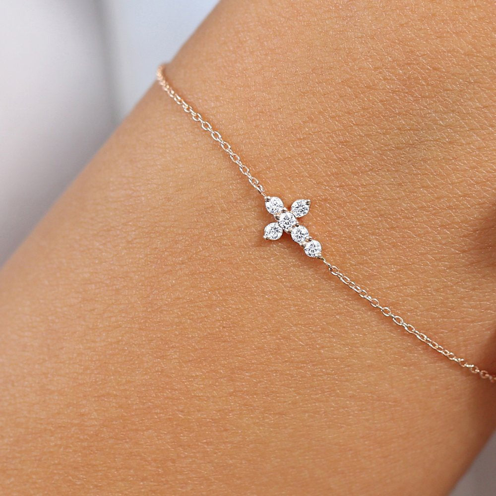 Round Cut Lab-Grown Diamond Cross Bracelet – Solid Gold, IGI Certified