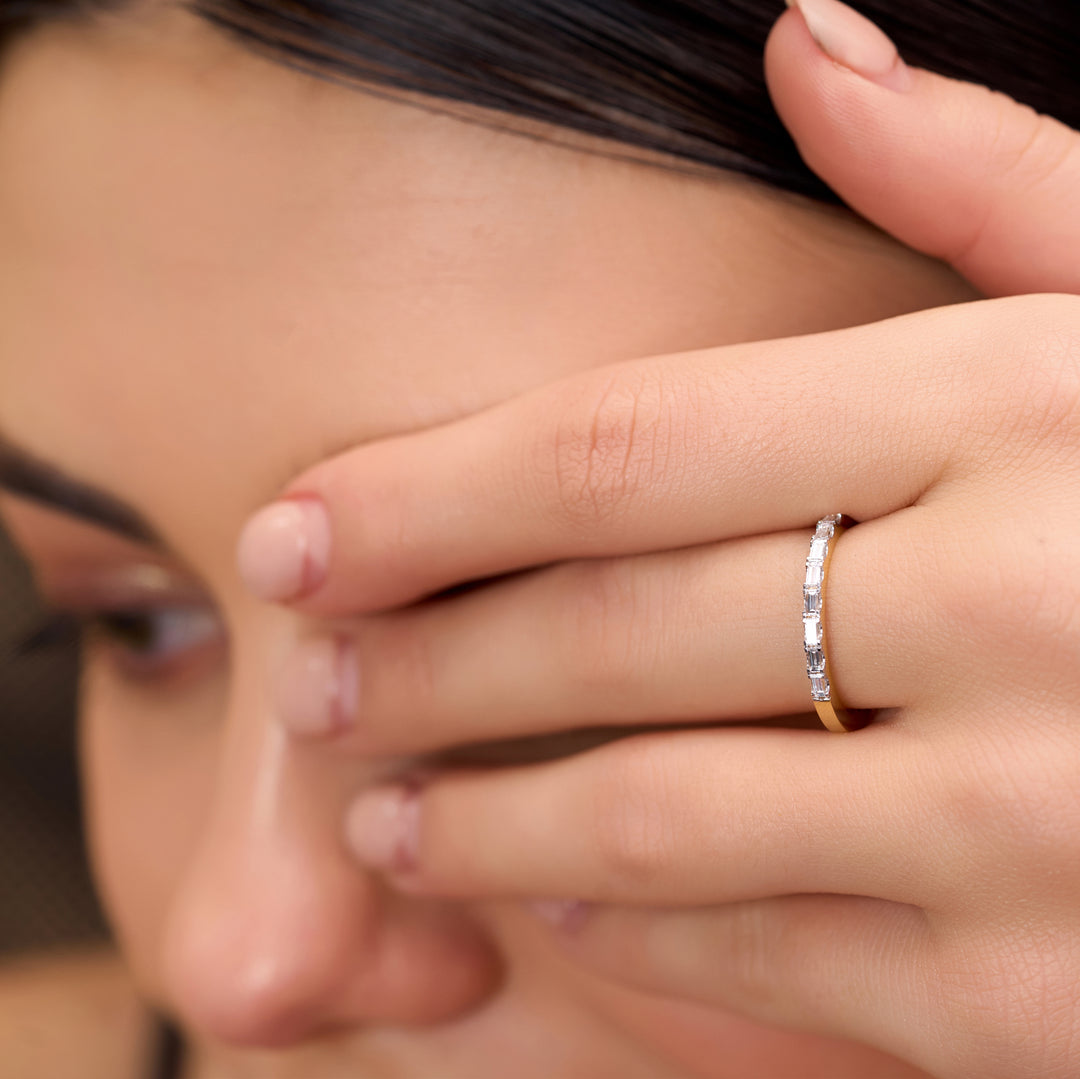 0.32 CTW Emerald Lab-Grown Diamond Half Eternity Wedding Band Ring in 14K Yellow Gold – IGI Certified