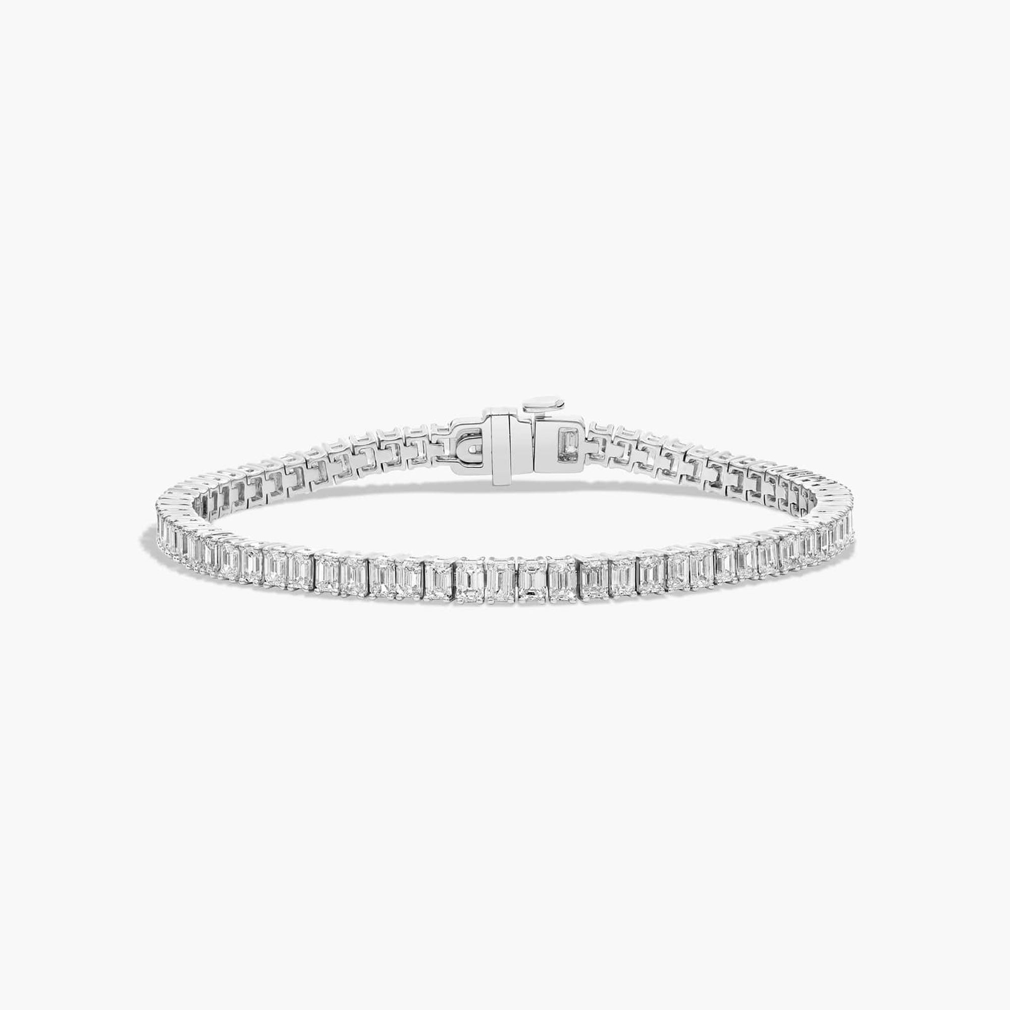 18K Gold Emerald Cut Diamond Tennis Bracelet