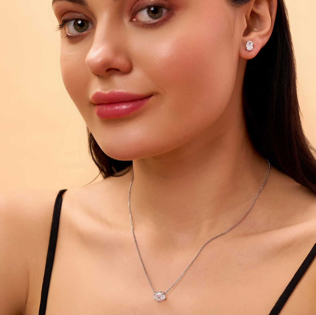18K Gold Oval Shaped Diamond Stud Earrings