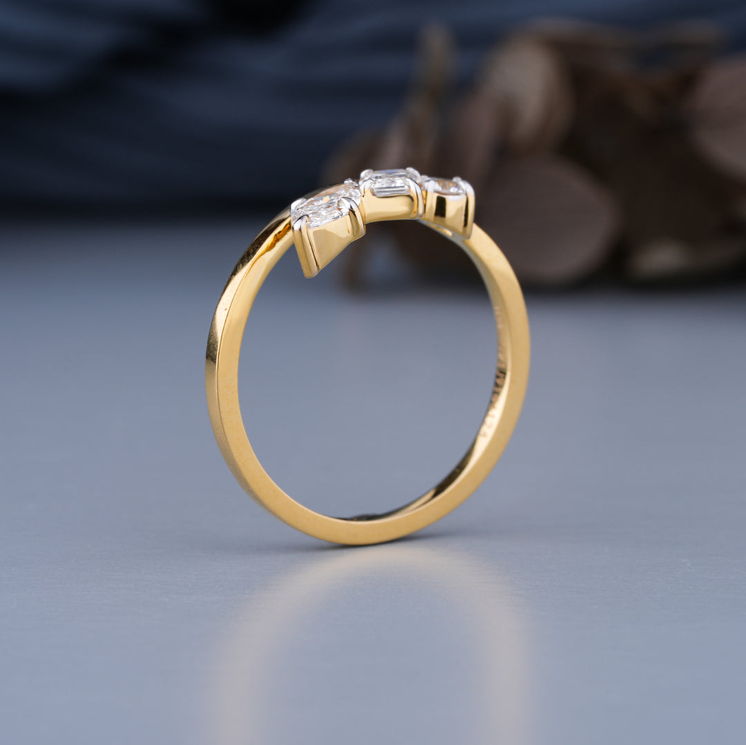 10K Yellow Gold Round Open Curve Diamond Ring