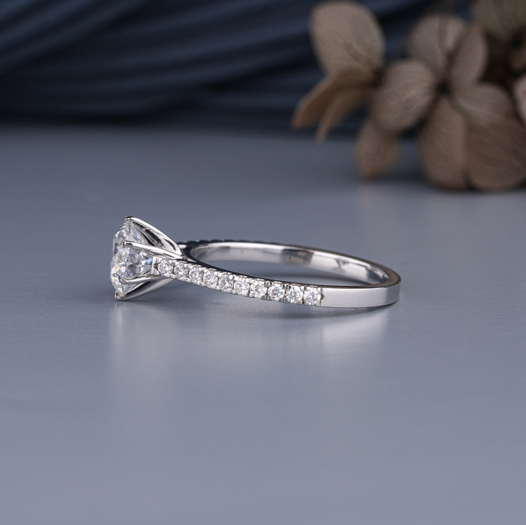 18K White Gold Round Cut Diamond Six Prong Solitaire Engagement Ring