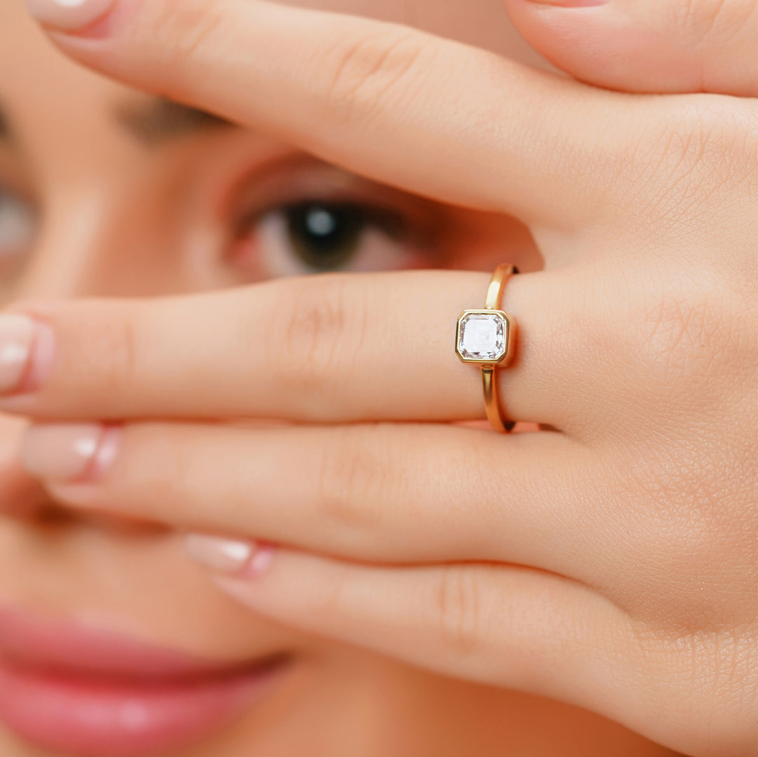 18K Gold Asscher Cut Diamond Solitaire Engagement Ring