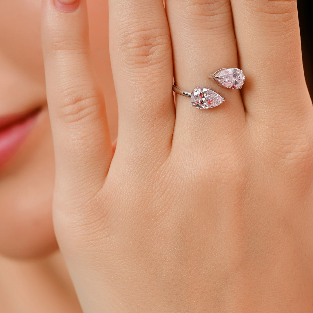 18K Gold Pear Cut Diamond Toi Et Moi Engagement Ring
