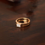 Load image into Gallery viewer, 18K Yellow Gold Men&#39;s Round Cut Diamond Ring
